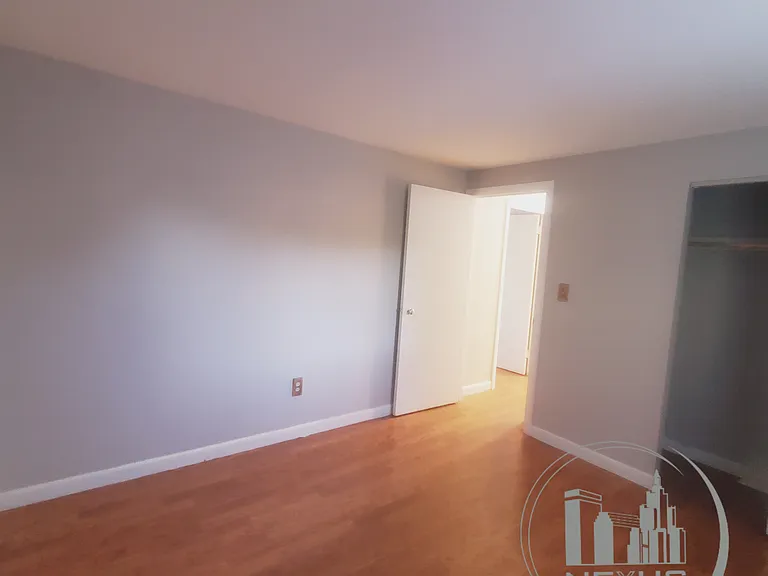 219 Bishop Dr — Photo 16