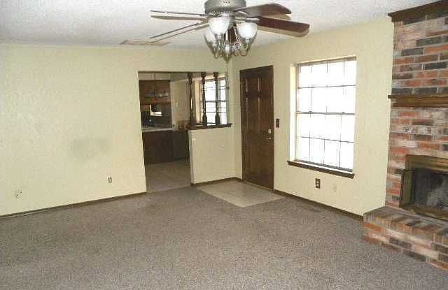 2nd image of 18131 Ridgewood Ave