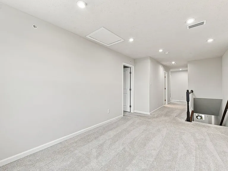 9004 Wellington Ct — Photo 16