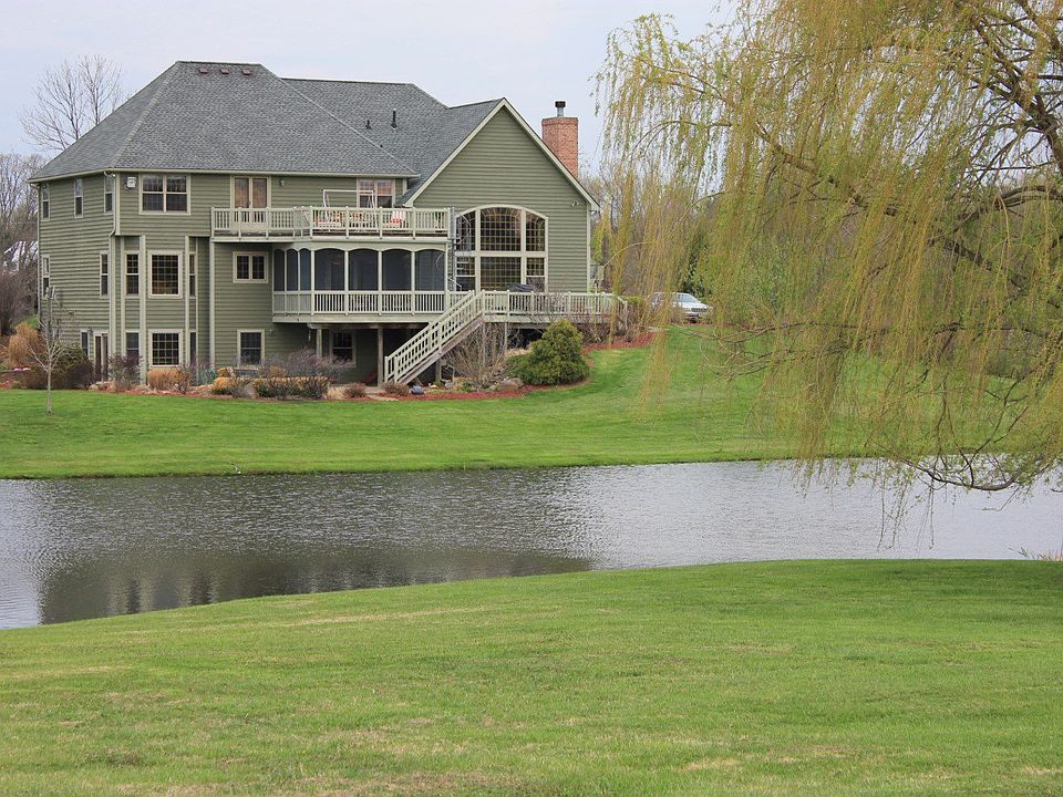 1st image of 139 Orchard Dr