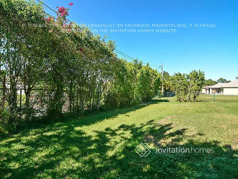 2090 SW Capeador St — Photo 18