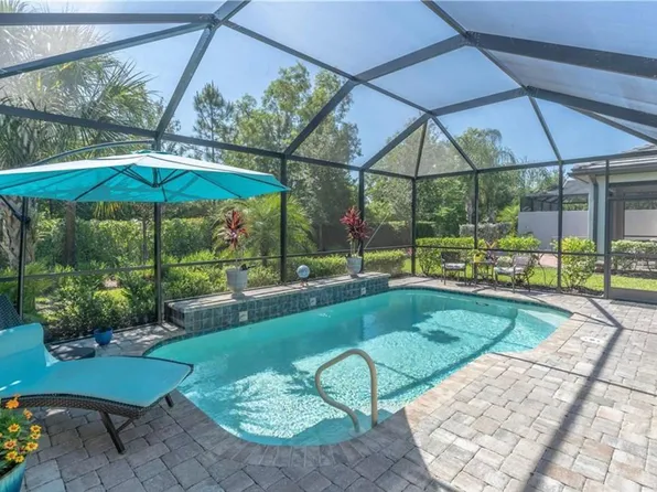 7662 Jacaranda Ln, Naples, FL 34114