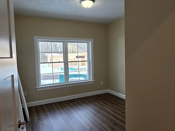 4th image of 4 Fidelity Dr #2