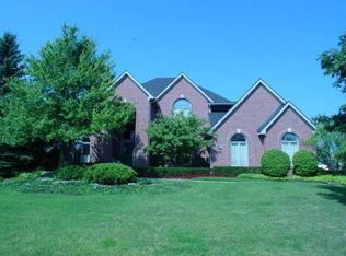 49484 Cooke Ave, Plymouth, MI 48170