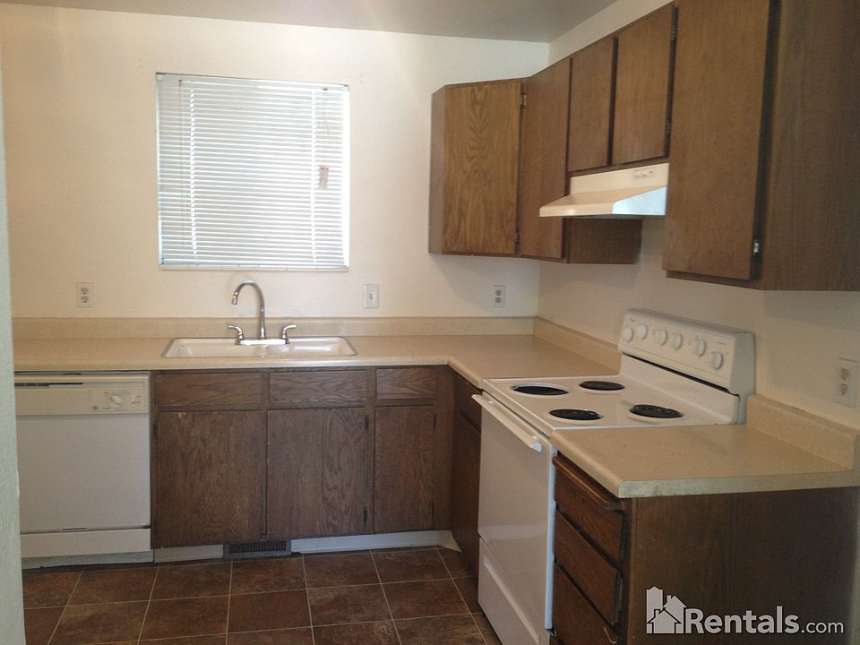 2nd image of 9023 S Goddard Cir
