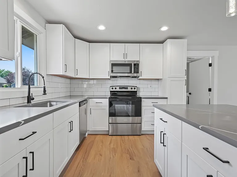 2692 W Gemstone Dr — Photo 11