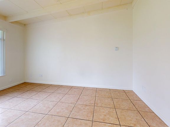 4th image of 2804 Orange Ave #9