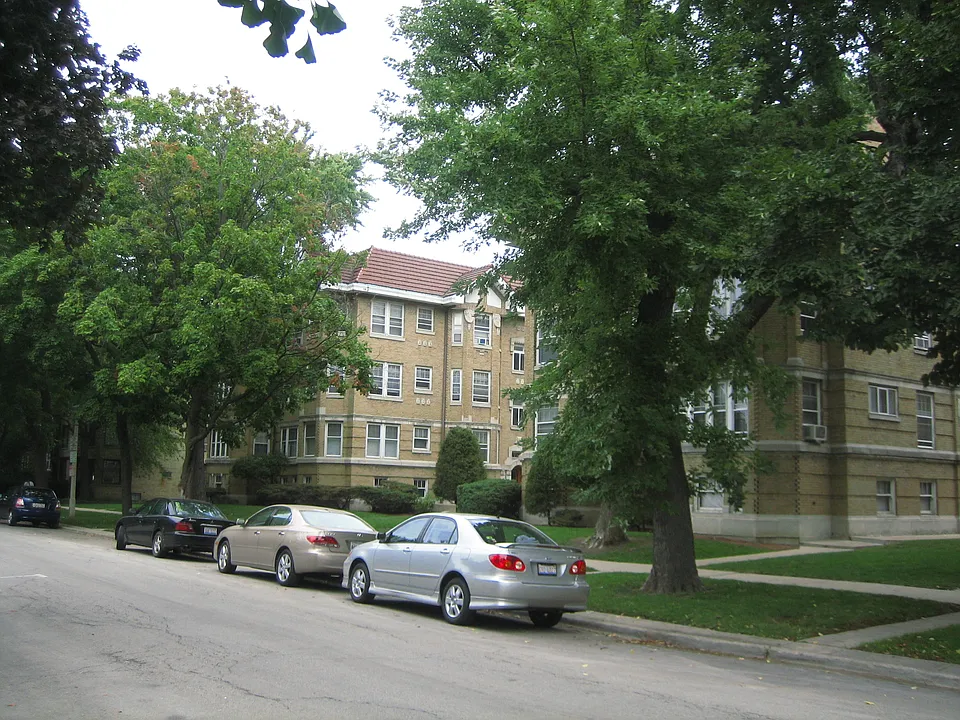 152 N Humphrey Ave #G2