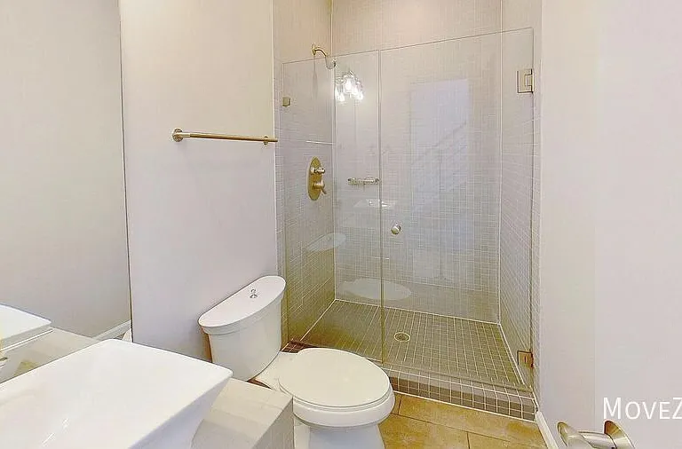 295 McDonald Ave — Photo 28
