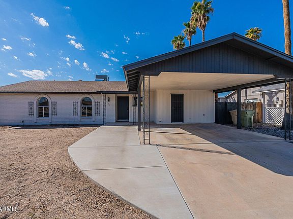 3rd image of 5633 W COMET Avenue
