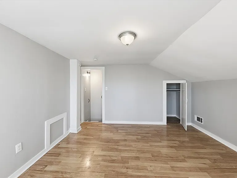 225 Addington Dr NW — Photo 13