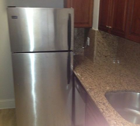 3rd image of 124 W 72nd St APT 5C