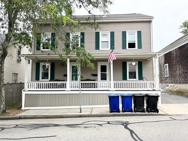 4 bed, 2.0 bath, 979 sqft, $4,250 — Photo 3