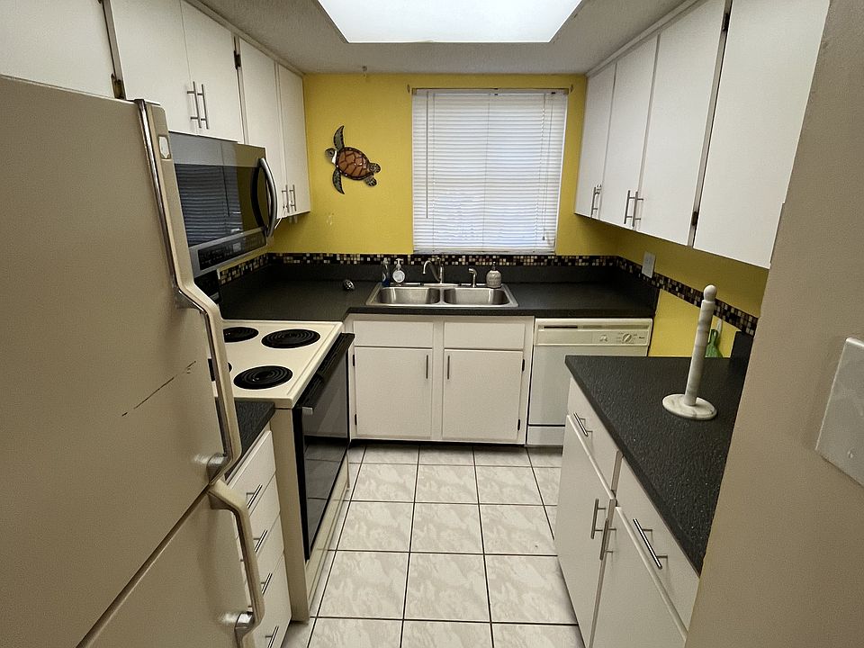 1st image of 102 Capri Isles Blvd APT 101