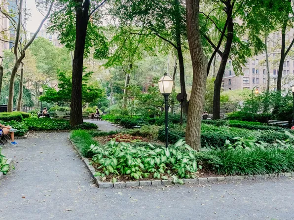 245 E. 40th Street image 34 of 36