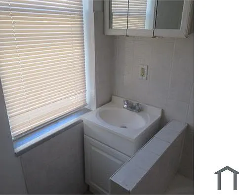 1515 W York St — Photo 20