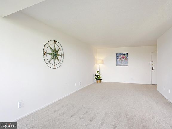 4th image of 2311 Pimmit Dr APT 1114
