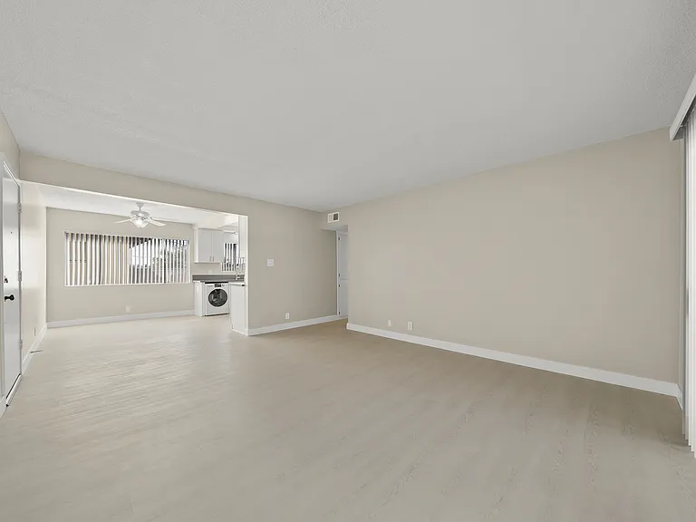 12236 Manor Dr. — Photo 62