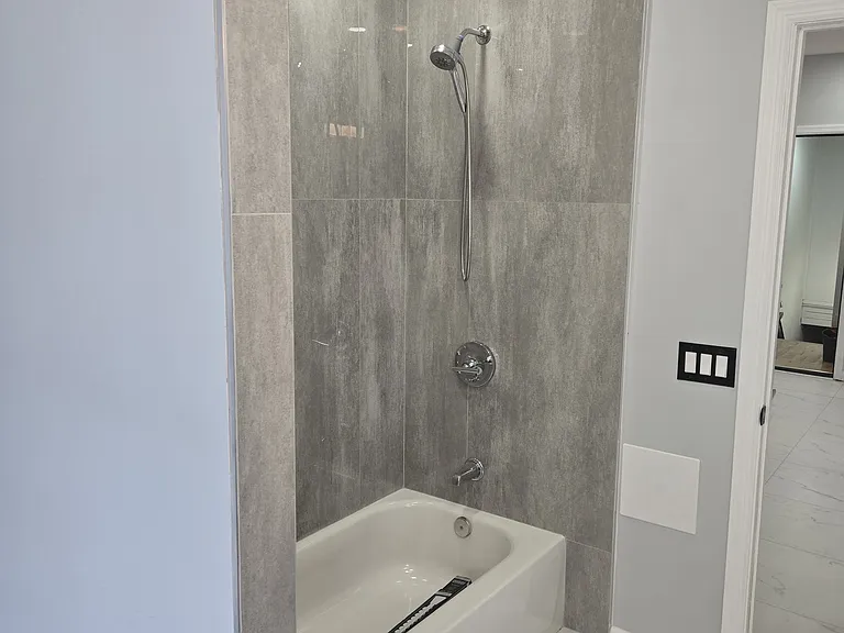 236 Fulton Ave #2 — Photo 15