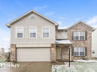 860 Treyburn Green Dr, Indianapolis, IN 46239