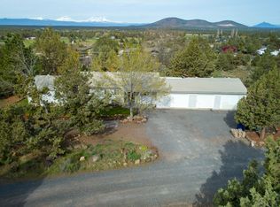 3221 SW 45th St, Redmond, OR 97756