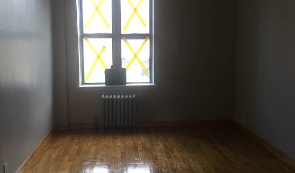 3rd image of 662 E 21st St APT C3
