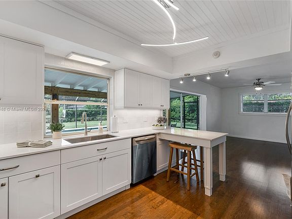 3rd image of 7360 SW 141st Ter