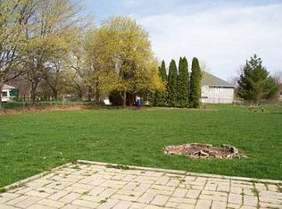 O-295 Leonard St NW, Walker, MI 49534