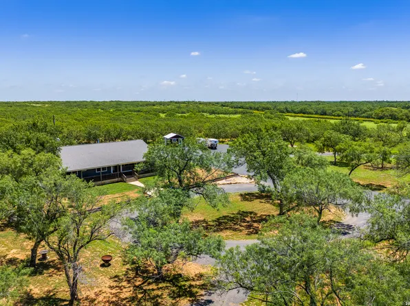 15599 E Highway 85 & Carnes, Pearsall, TX 78061