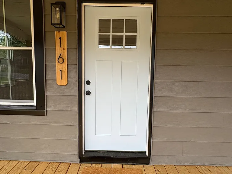 161 Seminole Dr — Photo 2