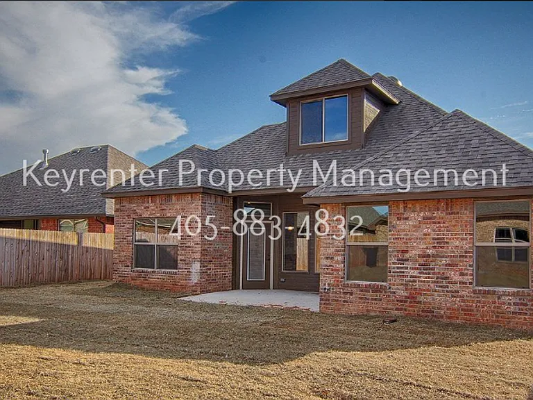 8409 NW 140th St — Photo 30