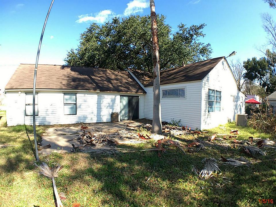 1st image of 403 E Republic St
