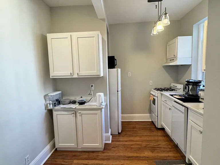 1189 Commonwealth Ave #18 — Photo 2