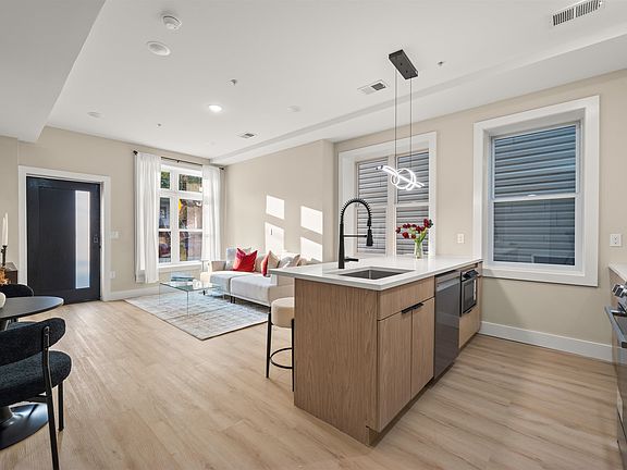 3rd image of 30 Cambridge Ave #1