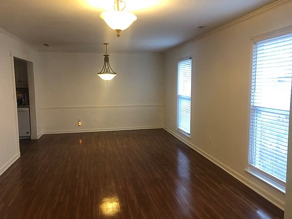 4th image of 120 Creekwood Dr