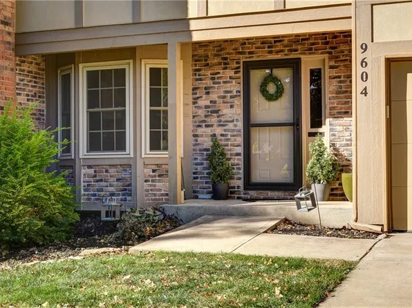 9604 Nieman Pl, Overland Park, KS 66214