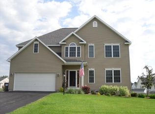 9 Cherry Tree Ln, Wilton, NY 12831