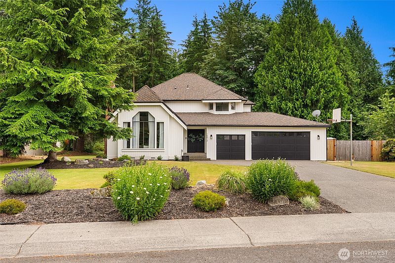 2nd image of 15813 SE 160th Place