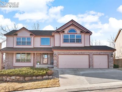 665 Robinglen Ct, Colorado Springs, CO, 80906