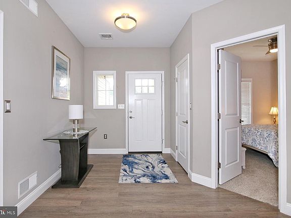 4th image of 1034 Grant Cir