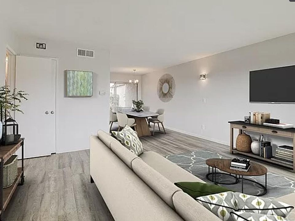 1st image of 1105 Badger Cir