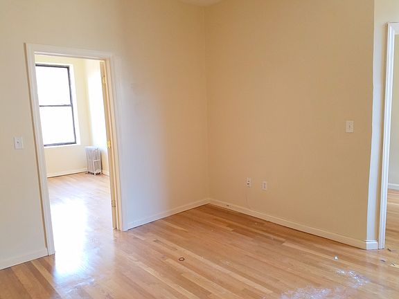 4th image of 255 Audubon Ave APT 5A