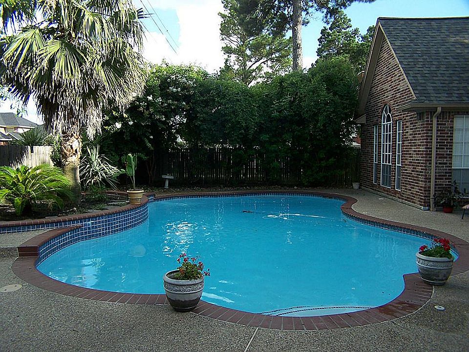 1st image of 16411 Lakestone Dr