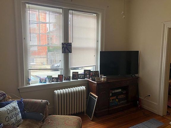3rd image of 501 N Allison St