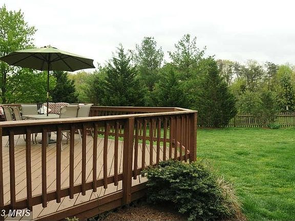 3rd image of 43195 Rockfield Ct
