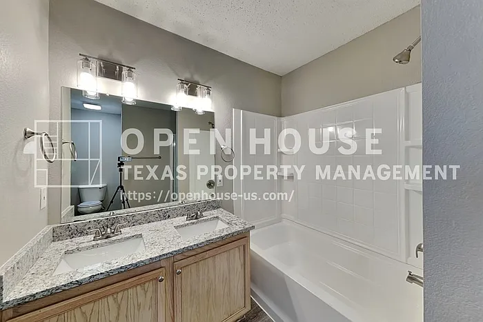 900 Rose Crystal Way — Photo 11