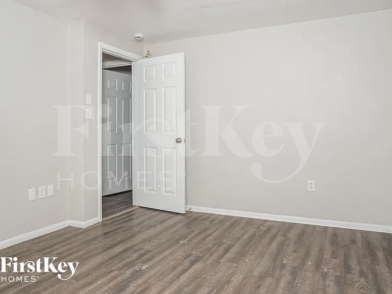 3567 Harbor Blvd — Photo 12