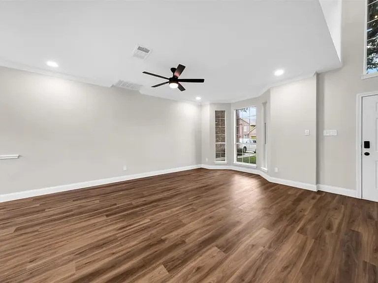 5208 Glen Springs Trl — Photo 22