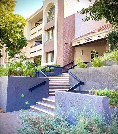 2nd image of 21650 Burbank Blvd Unit 303