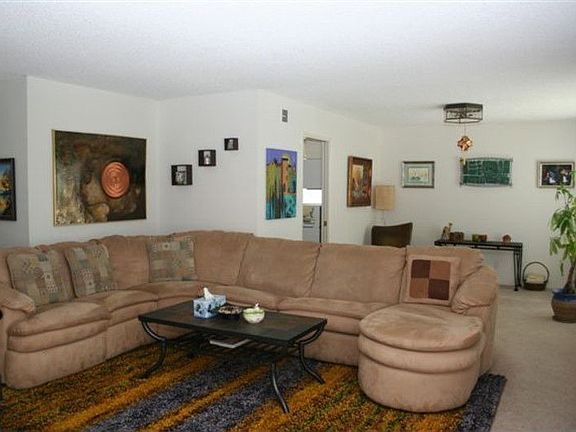 4th image of 555 W Sierra Madre Blvd Unit J